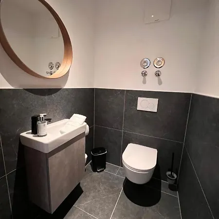 Penthouse Small 18 By Interhome Apartmán Söll