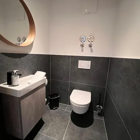 Penthouse Small 18 By Interhome Apartmán *